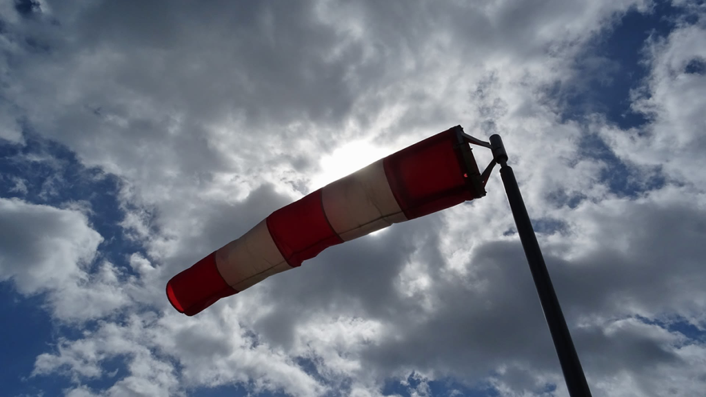 Storm Eunice slaat ongekend hard toe in IJsselland VRIJsselland20220219