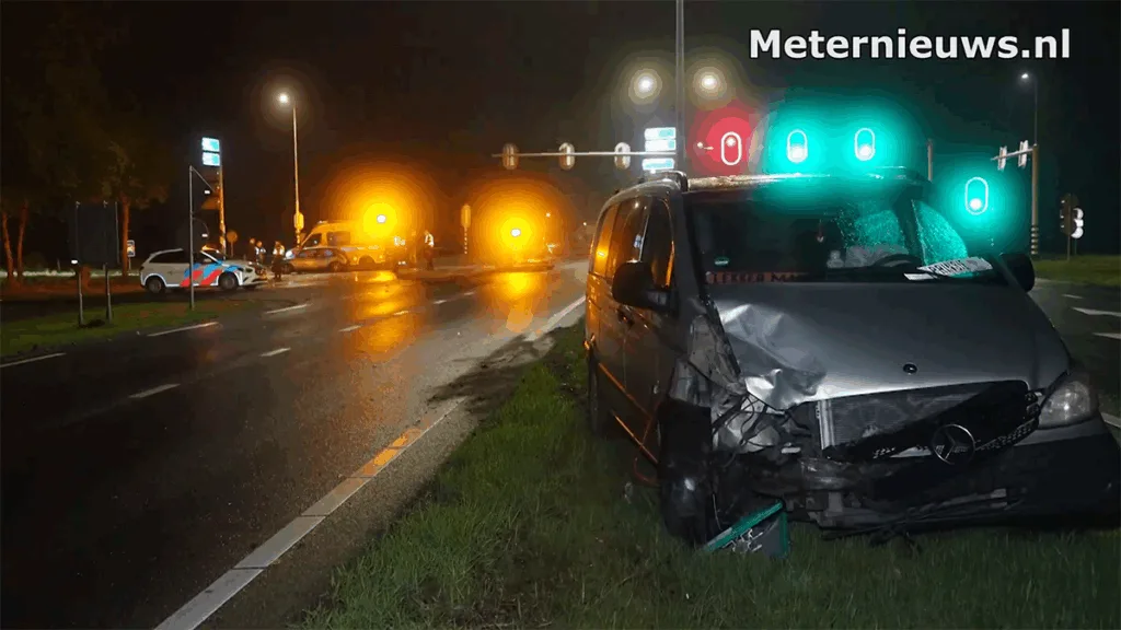 Kop-staartbotsing op N377 bij Balkbrug: geen ernstig letsel