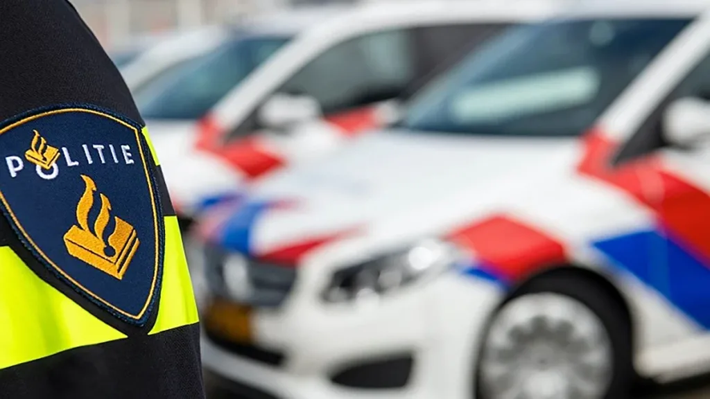 Gevluchte bestuurder na eenzijdig ongeval op Ommerkanaal