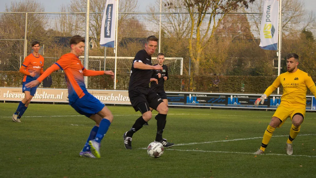 DVC Dedemsvaart wint derby van Bergentheim: 2-0 DVC Dedemsvaart wint derby van Bergentheim: 2-0