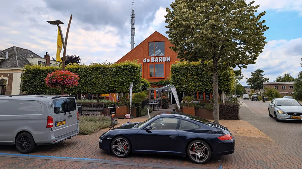 Hardenberg op stembuspad: Politieke cafés en jongerenshow Hardenberg op stembuspad: Politieke cafés en jongerenshow