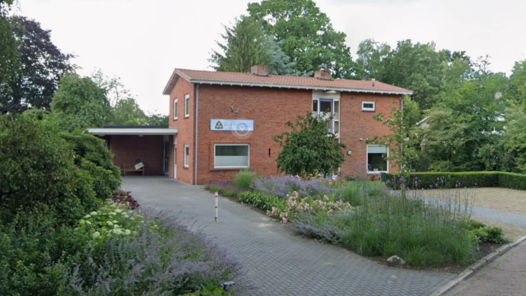 Hospice Dedemsvaart heropent na enorme toestroom vrijwilligers Hospice Dedemsvaart heropent na enorme toestroom vrijwilligers