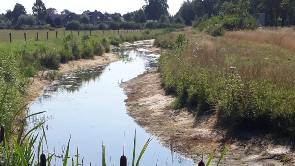 Vechtstromen bereidt zich voor op mogelijk watertekort Vechtstromen bereidt zich voor op mogelijk watertekort